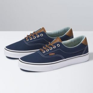 Sneakers in Eclipse Canvas