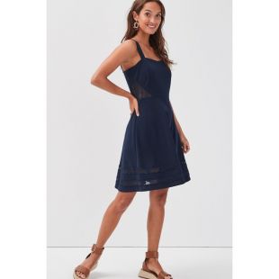 Robe évasée avec bretelles