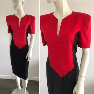 vintage années 1980 Carolina Herrera Rouge et Noir Geometric Colorblock Robe