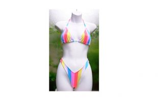 Ensemble de bikini rayé de plage à taille haute