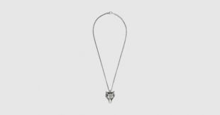 Gucci Anger Forest wolf head necklace in silver