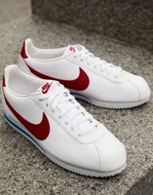 nike blanche virgule rouge