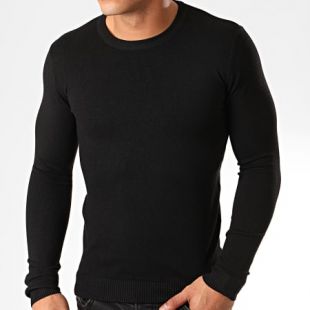 Pull noir