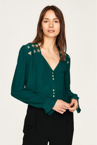 Chemise à broderies insectes