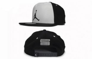Snapbacks Air Jordan Blanc/Noir [Snapbacks 005]   €20.00 : Jordan, Chaussure Baskets Jordan, Air Jordan Boutique en ligne.