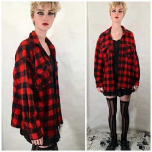 Vtg Buffalo Plaid Wool Shirt vintage Grunge Button Up Shirt Red Black Distressed Over Size Warm Long Sleeve Lumberjack FROSTPROOF XL 1990s
