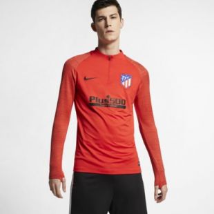 The tracksuit top of the Atletico Madrid worn by Lebouseuh on his