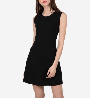 Robe noire patineuse sans manches