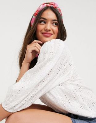 Blouse brodée à manches bouffantes - Blanc