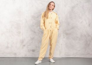 vintage Yellow Coveralls . 80s Double Breasted Coverall Jumpsuit Lightweight Sports Wear Athletic Overalls vintage Clothing . taille Moyenne