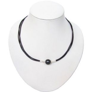 Cordon noir avec perle