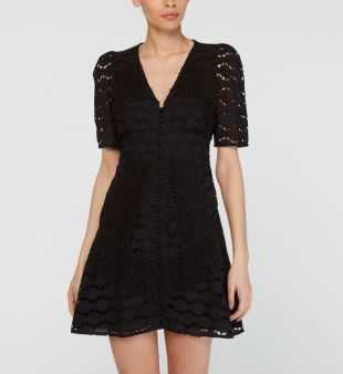 Robe trapèze courte ajustée ajourée