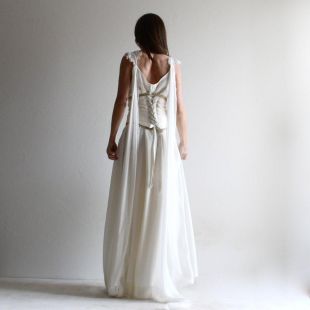Wedding Dress, Medieval wedding dress, corset wedding dress, Handfasting dress, Celtic wedding dress, Fantasy wedding dress, elf dress