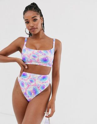Haut de bikini court col V à bretelles effet tie-dye fluo