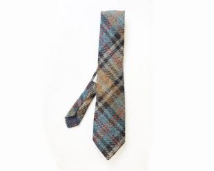 Blue Plaid Pure Shetland Wool Made in England Tissé en Ecosse - 57 » x 3.25 »
