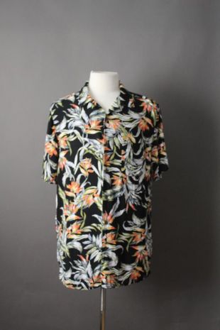 Mens Tropical Shirt. Floral Print Shirt. Summer Beach Shirt. Vintage. Size Large. Gogovintage. Free Shipping