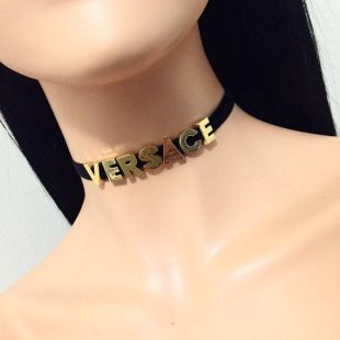 VERSACE nom RAS de cou - personnalisé - tour de cou personnalisable - votre tour de cou nom - velours RAS de cou, tour de cou or / argent lettres, mot RAS de cou