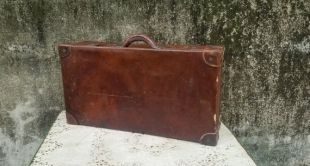 Valise en cuir brun antique rustique