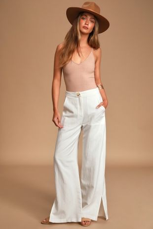 Pantalon blanc fluide et ample à taille haute