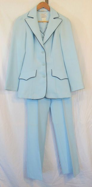 Années 1970? H Bar C Poudre Blue Femmes Trois-Pièces Polyester Gabardine Western Suit Taille 10 Fabriqué aux États-Unis