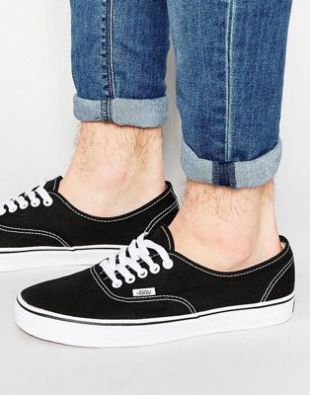 gas Keuze Handig the sneakers vans authentic is Louis Tomlinson in the video "steal my girl" one  direction | Spotern