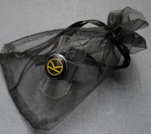 Anneau de logo de Kingsman Eggsy x Harry Hart - France Hartwin - France Oxfords pas Brogues ( bijoux de cosplay de fandom accessoire de bijoux de réplique d'accessoire