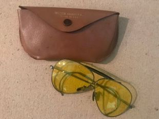 Lunettes de soleil Vintage Wilson Aviator avec lentilles jaunes des années 1950 en cuir original