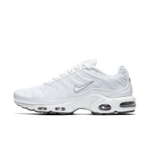 The pair of sneakers Nike Air Max plus white in the video Nike Air ...