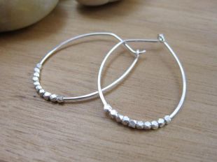 Perles d’argent boucles d’oreilles créoles ovales