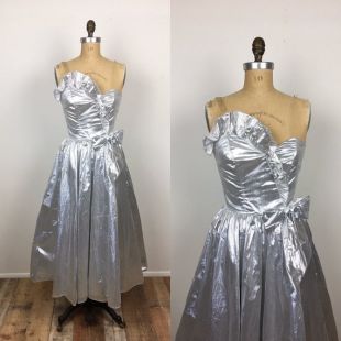 1980s vintage SILVER METALLIC Lame / Lurex Strapless Bustier Ruffled Party Prom Dress 80s