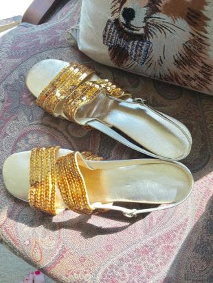 Vintage Women's Gold Sandals Sling Backs Gold Sequins Chunky Heals XL Bertlyn New York NY Funky 1960's MINT Condition