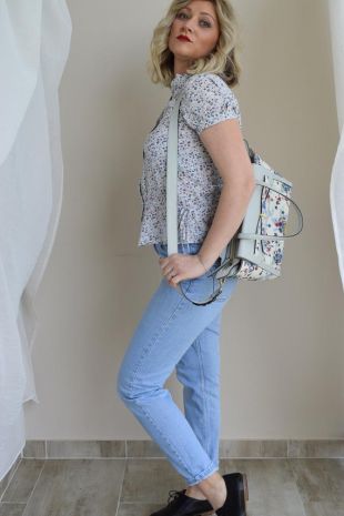 Chemisier floral vintage, blouse florale blanche, taille de blouse à manches courtes S-M Flower Pattern Button Up Blouse