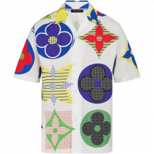 The printed shirt Louis Vuitton worn by Cristiano Ronaldo on his