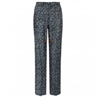 The pajama pants Monogram Louis Vuitton worn by Cardi B in the