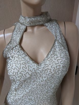 Magnifique SCALA Long Gown Keyhole Choker Silk Perlée Robe Colonne Blanche Silver Stunning Wedding S/M Elegant Sexy FREE Shipping