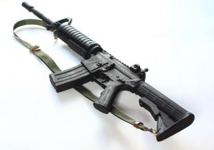 M4 jouet fusil d’assaut en bois pour le jeu ou cosplay.
