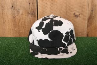 Très rare vintage 80's-90's K-PRODUCTS Black - White All-Over Cow Print Foam Lined Snapback Cap Baseball Hat - Made in USA