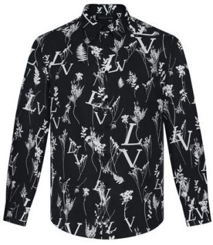 The printed shirt Louis Vuitton worn by Cristiano Ronaldo on his
