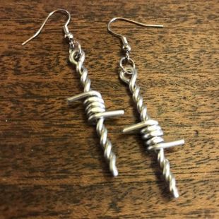 Boucles d'oreilles en fil de fer barbelé en apesanteur 2 1/2 pouces