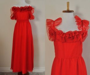 robe rouge vintage / 1970s 1970s Ruffle floral Off the Shoulder Formal Long Floor Length Gown / Women Medium / Rose Flower Chiffon Maxi Dress
