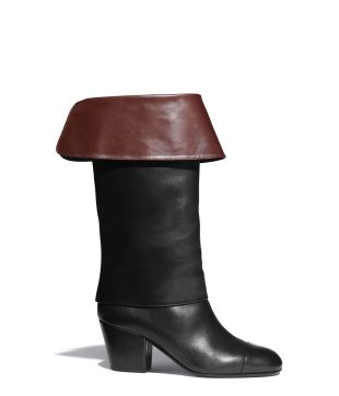 Boots CHANEL Calf Black & brown worn by Jennie Kim on her account  Instagram @jennierubyjane