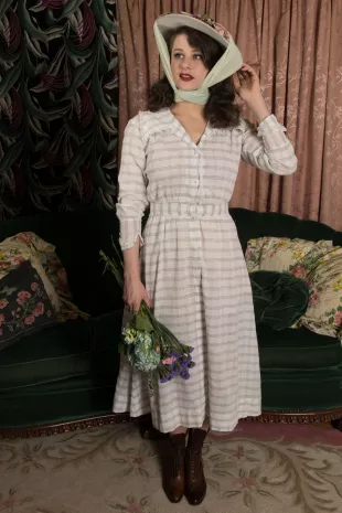 Edwardian Dress - Authentic 1910s Nubby Cotton Day Dress with Wide Sailor Collar in Subtle Striped Plaid
