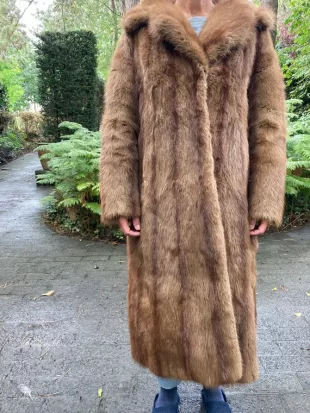 Manteau de fourrure véritable