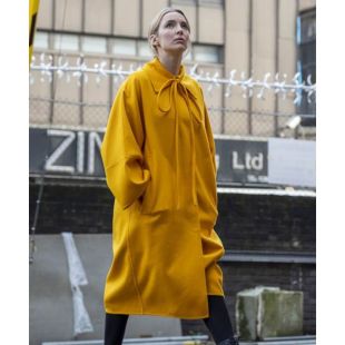 Killing Eve Season 03 Jodie Comer Yellow Coat