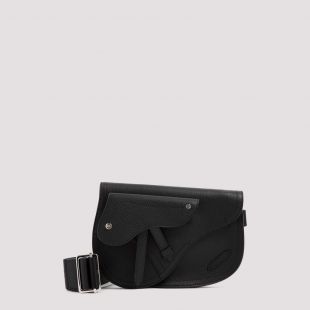 Saddle pouch