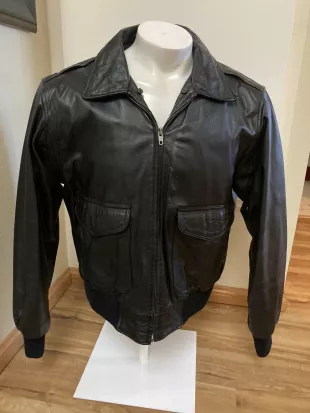 Vintage 90s men’s leather jacket black