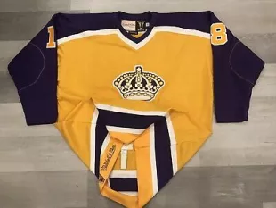 1981-82 DAVE TAYLOR LOS ANGELES KINGS HOCKEY JERSEY