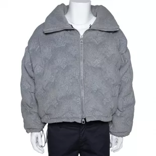 The grey Louis Vuitton monogram down jacket worn by Juice Wrld in his Bandit  feat music video. NBA Youngboy