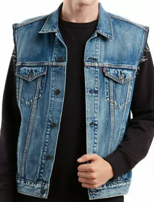 Levi's Denim Jayden Trucker Vest worn by Steve Harrington (Joe Keery) as  seen in Stranger Things TV series outfits (S04E08) | Spotern