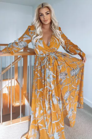 Fashion nova park hot sale avenue maxi dress